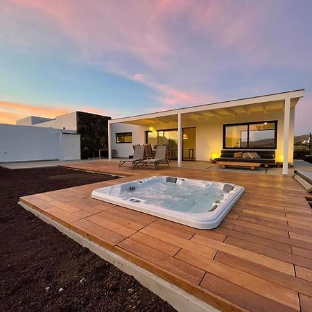 North Shore Villas Lajares, Manalari, Private Jacuzzi Exterior foto